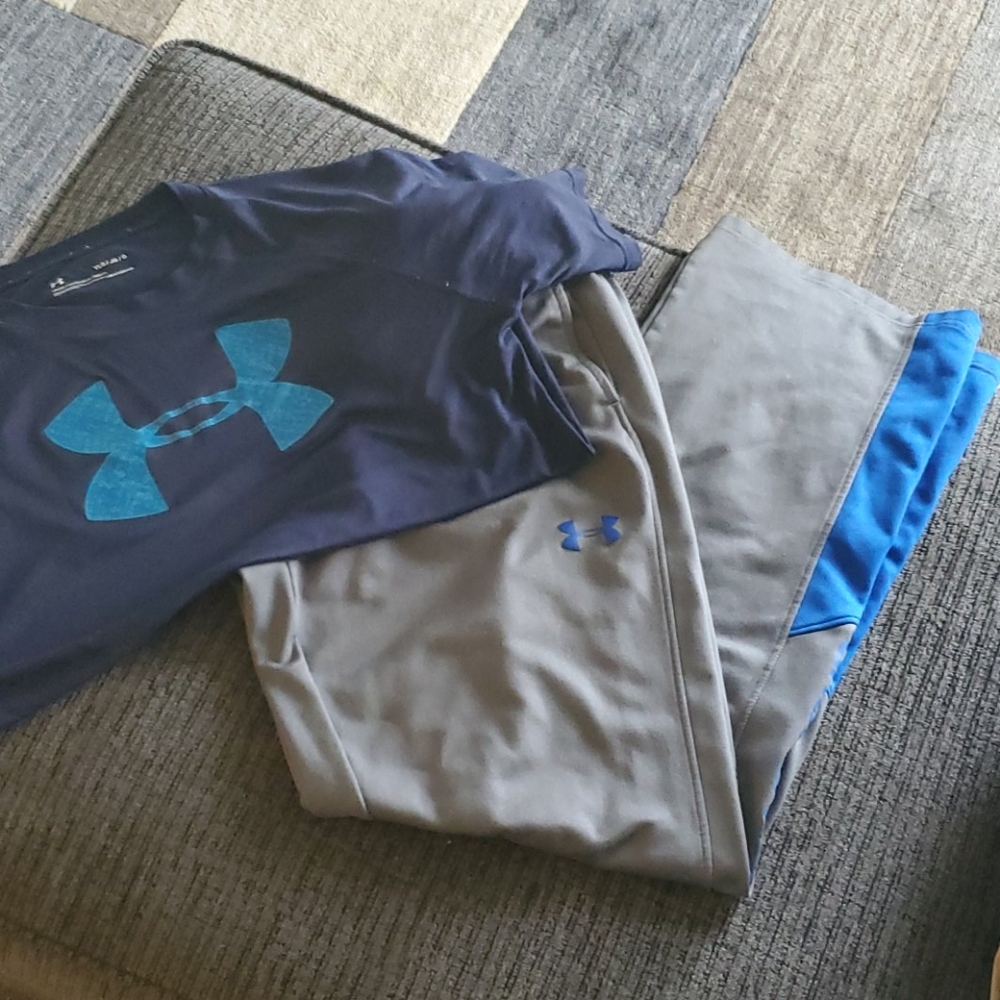 Boys under armour lot sz L pants/ shirt